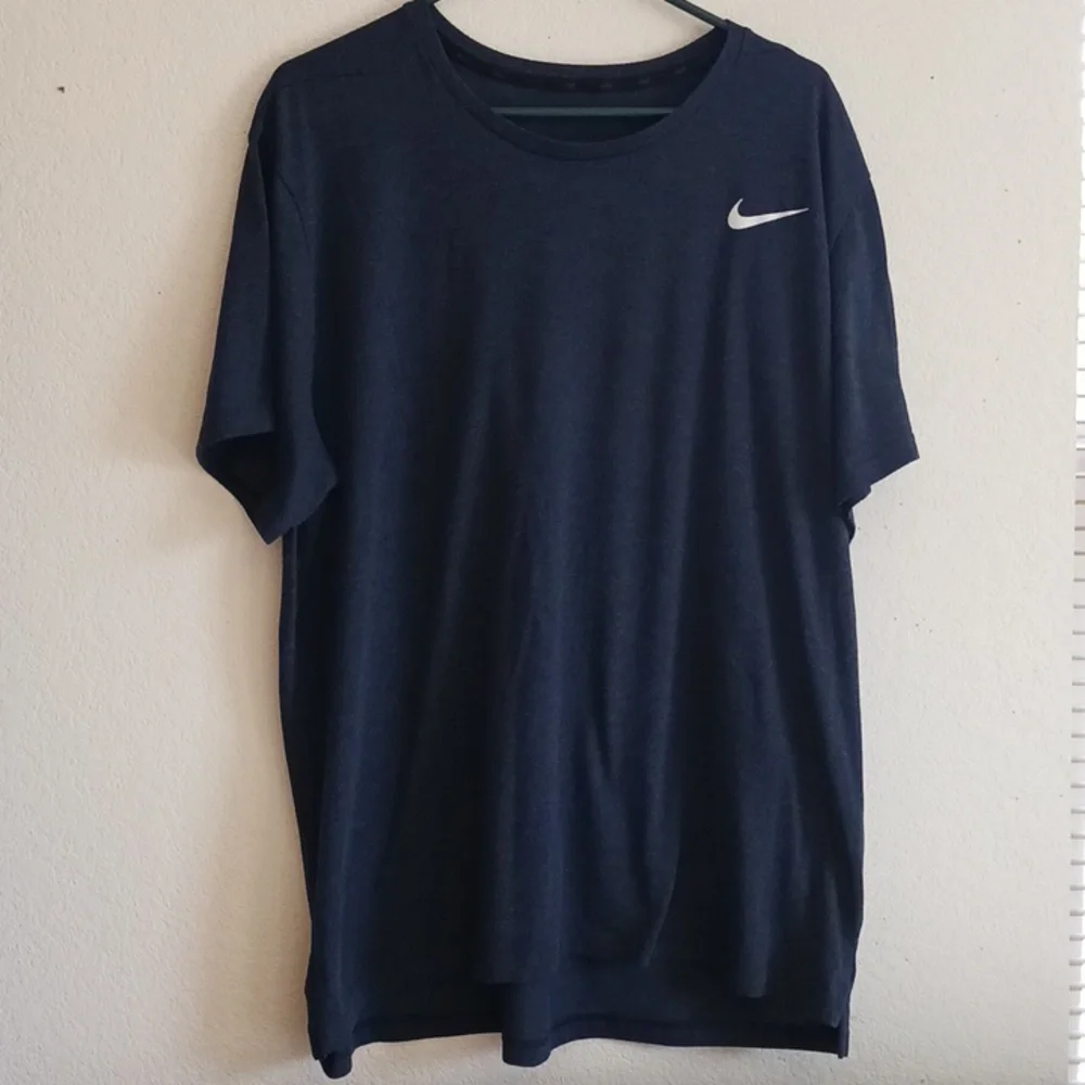 Men's Nike XXL blue lightweight Tshirt - Picture 1 of 7